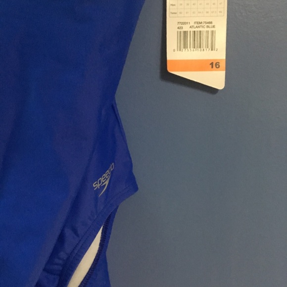 Speedo One Piece - Picture 4 of 6